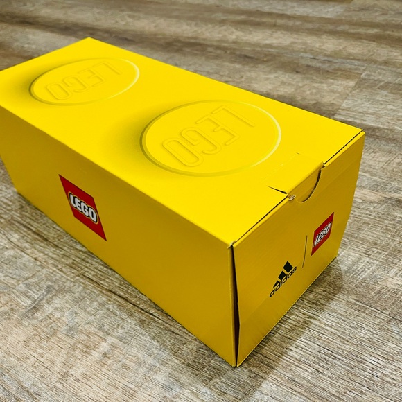 Adidas x LEGO - Men’s 12 - NWT - Adilette Comfort Slides 2022 - Picture 14 of 16